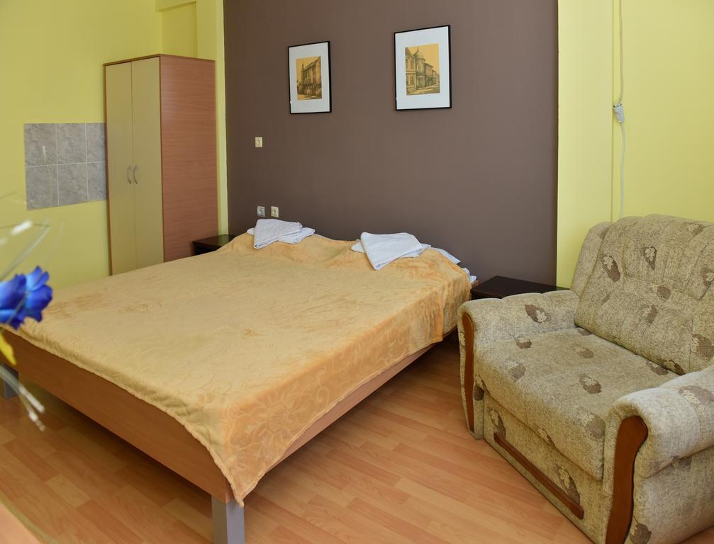 Hostel Milkaza Novi Sad Exterior foto
